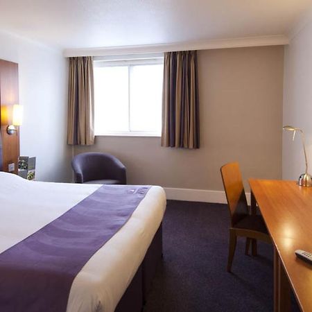 Premier Inn Swindon Central Kültér fotó